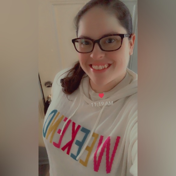 Meet your Posher, Kristyn - Picture 2 of 2